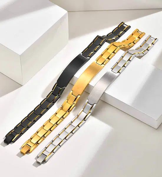 Fabricante de pulseras de acero inoxidable personalizadas para marcas en todo el mundo para hombres 10 Color personalizado para pulsera de hombre