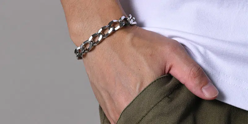 Fabricante de pulseras de acero inoxidable personalizadas para marcas en todo el mundo para hombres 1 Fabricante de pulseras de acero inoxidable personalizadas para hombres en China