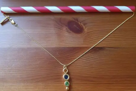 Cómo prevenir que los collares se enreden para el cliente