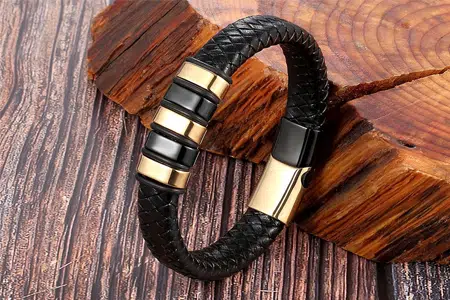 4 Basic and 9 Fashionable Leather Bracelet Designs and Types 12 Mix Color of Clasp and Charm leather bracelet