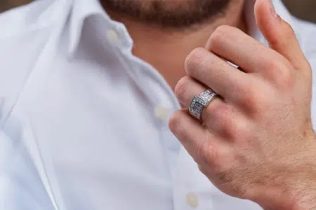 How Many Rings Should A Man Wear: Your Stylish Guide 1 one ring