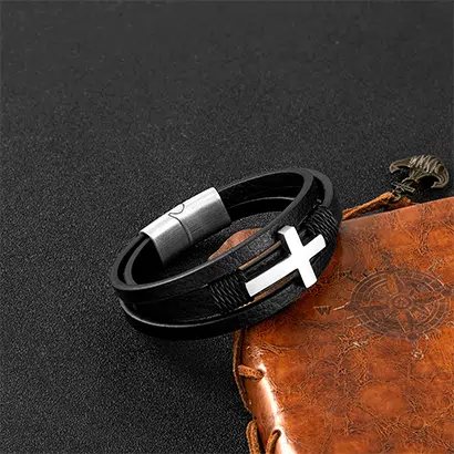 Pulseras de cuero cristianas plateadas