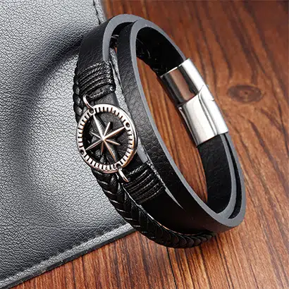 Leather Compass Bracelet: Your China Manufacturer & Custom Supplier 4 Leather Compass Bracelet Supplier