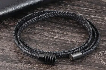 Wie lange hält Kunstleder für ein Armband? 2 wie lange hält Kunstleder für ein Armband