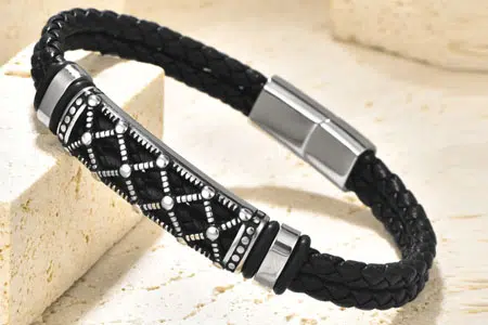 Different Types of Bracelets: A Complete Guide for Jewelry Brands 7 Leather Bracelet