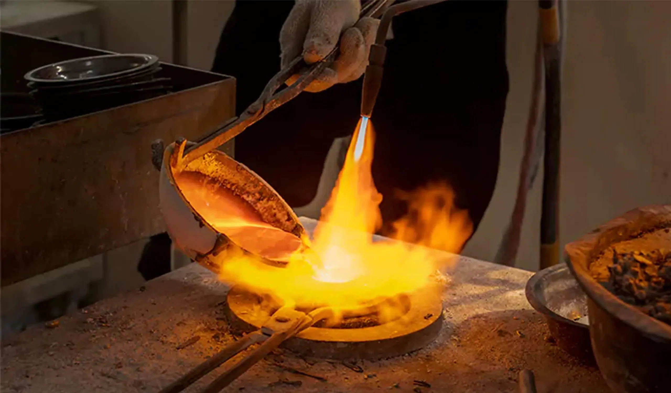 OOTB Experienced and Trusted Jewelry Factory in China 3 Welding